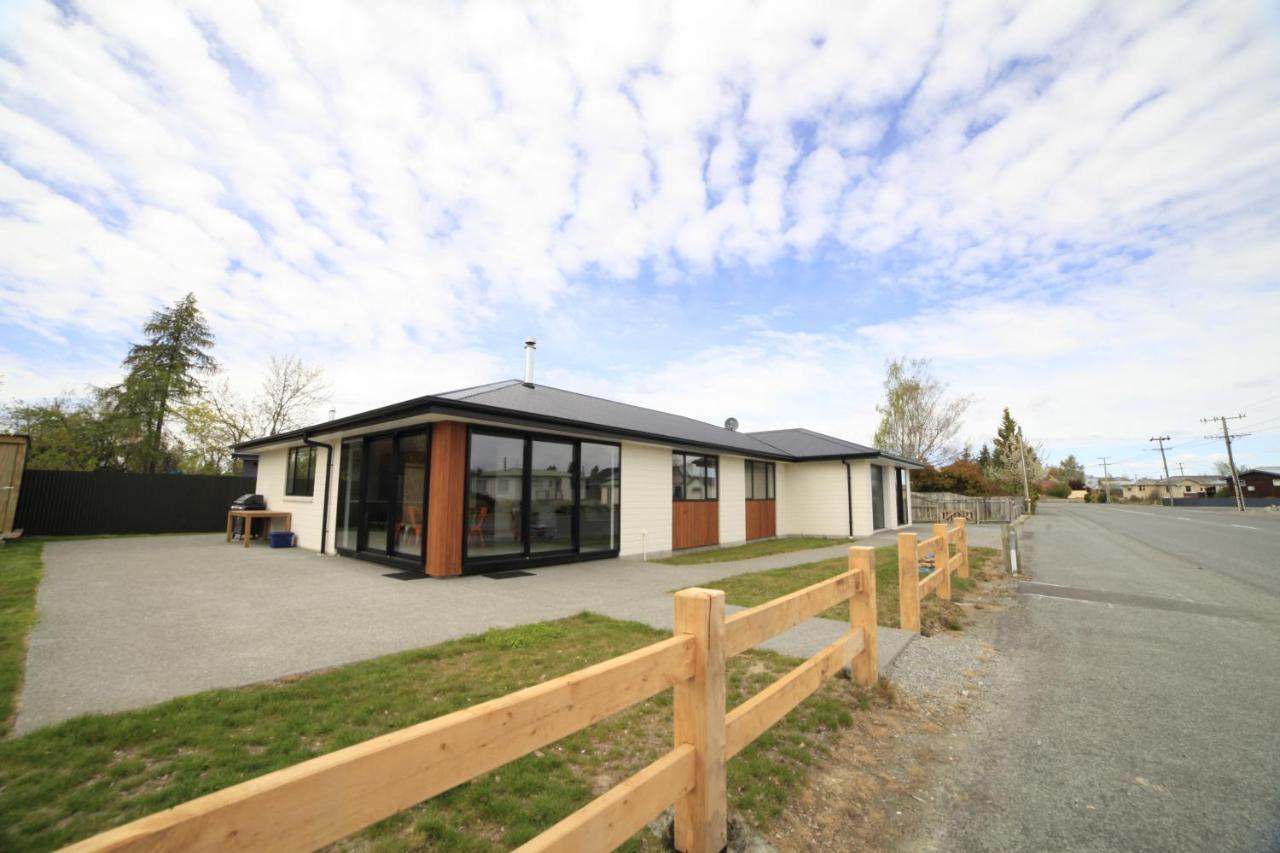 Mackenzie Magic Villa Twizel Exteriör bild